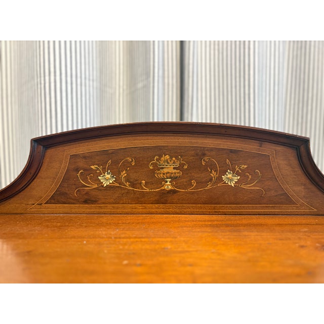 19th Century French Vitrine / Display Cabinet For Sale - Image 9 of 9