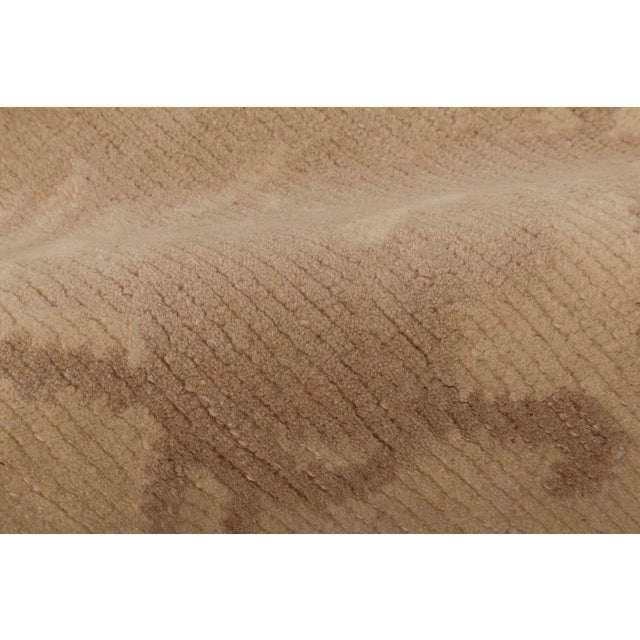 Early 21st Century Drifting Dune Abstract Modern Beige With Taupe Rug "Sandrift" For Sale - Image 5 of 7