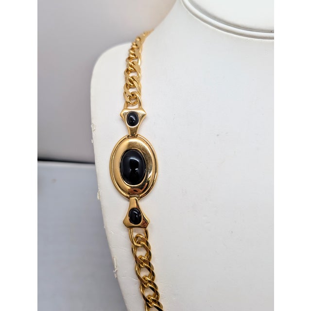 Vintage 1988 Signed Napier Goldtone Cabochon Faux-Onyx Sautoir Necklace For Sale In Philadelphia - Image 6 of 8