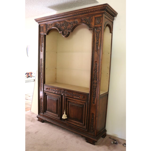 Brown Vintage Italian Curio Cabinet, 1930s For Sale - Image 8 of 12