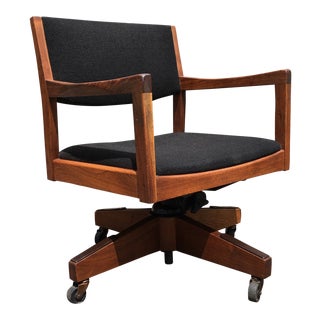 Danish-Modern Sculptural Walnut Desk Chair by Gregson Manufacturing For Sale