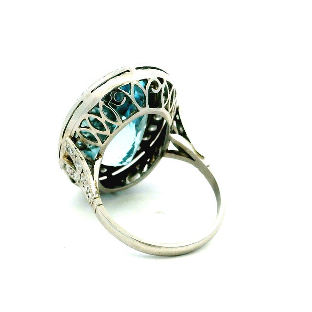 Baby Blue 1920s Art Deco Platinum Aquamarine & Diamond Cocktail Ring, Size 6.25 For Sale - Image 8 of 13