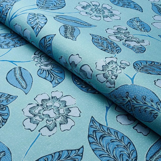 Schumacher Sample - Schumacher Kava Cay Indoor/Outdoor Fabric in Blues For Sale - Image 4 of 5