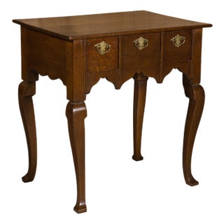 English Georgian 19th Century Oak Table with Three Drawers and Cabriole Legs For Sale