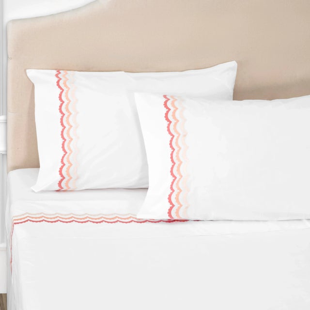 Contemporary Celerie Kemble + Hamburg House Scallop King Sheet Set - 4 Pieces For Sale - Image 3 of 4