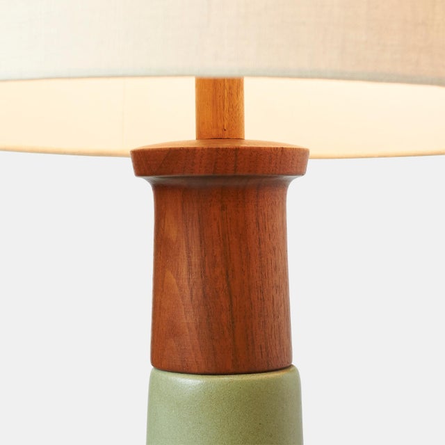 Gordon & Jane Martz 1950s Stoneware Table Lamps by Gordon & Jane Martz - a Pair For Sale - Image 4 of 5
