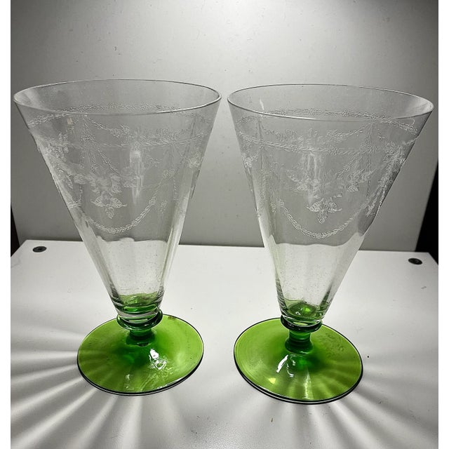 Art Deco Early 20th Century Crystal Needle Etch Green Footed Tumblers- Set of 2 For Sale - Image 3 of 6