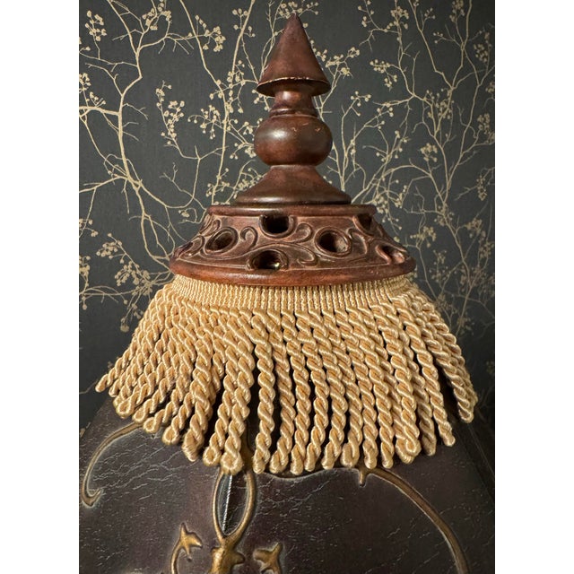 Maitland - Smith Hollywood Regency Maitland Smith Elephant & Monkey Figural Lamp With Faux Tooled Leather Shade For Sale - Image 4 of 10