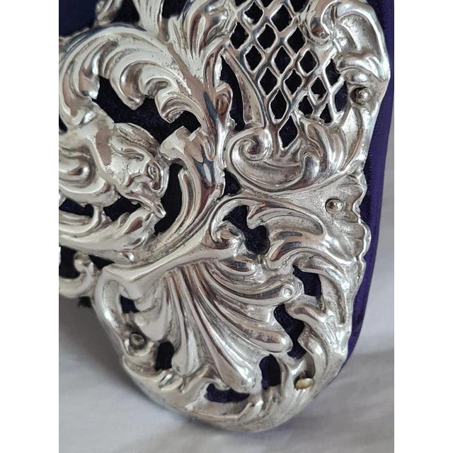 Antique Neoclassical Sterling Silver Photograph Frame from James Deakin & Sons, 1900 For Sale - Image 10 of 14