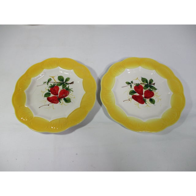 Realism 1970s Italian Hand-Painted Fruit Plates- Set of 8 For Sale - Image 3 of 11