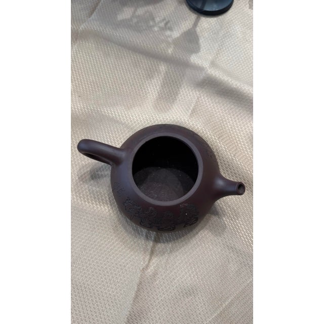 Late 20th Century Zhang Yancheng Chaozhou Zhuni Hand-Pulled Engraved Teapot For Sale - Image 9 of 10