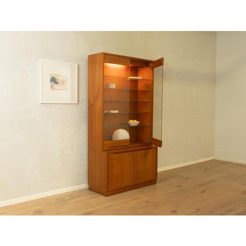 Mid-Century Display Cabinet, 1960s For Sale - Image 4 of 15