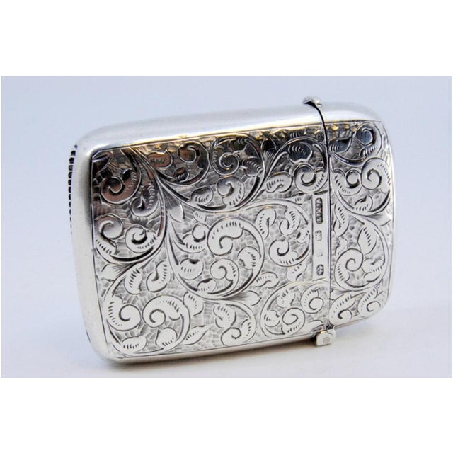 Silver Silver Matchbox with Engraved Plant Motifs For Sale - Image 8 of 10
