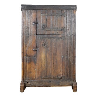 Basque Oak Storage Cabinet, 17th Century For Sale