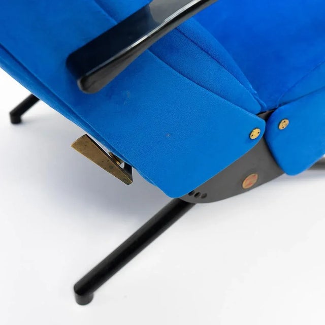 P40 Lounge Chair by Osvaldo Borsani for Tecno, 1960s For Sale - Image 9 of 12