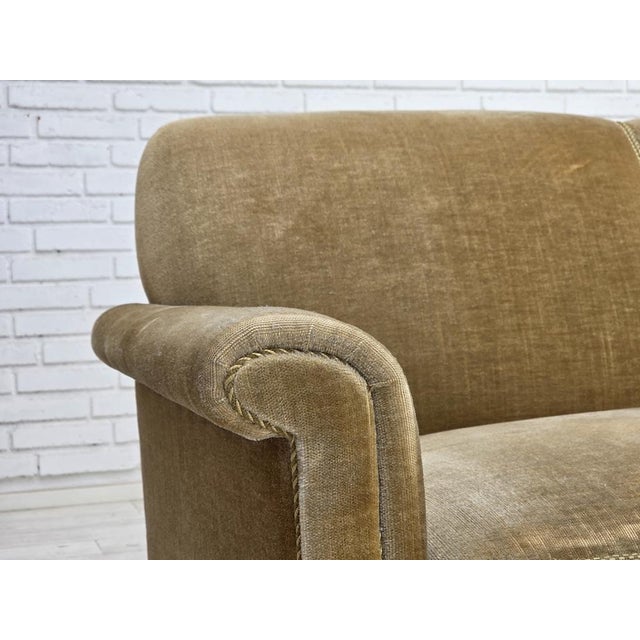 Mid-Century Modern Danish 2-Seater Sofa in Green Furniture Velour, 1970s For Sale - Image 3 of 18