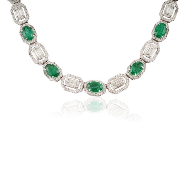 5.71ct Zambian Emerald & 2.81ct Baguette Diamond Tennis Necklace 14k Gold For Sale - Image 4 of 13