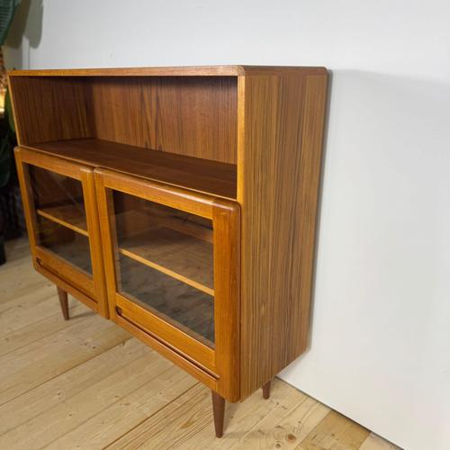 Vintage Teak Bookcase with Glass Doors from Dyrlund, Denmark, 1960s For Sale - Image 9 of 15