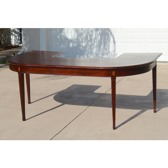1950s Vintage Myrtle Desk Co. Georgian Style Mahogany Curved Hunt Table / Executive Desk For Sale - Image 5 of 18