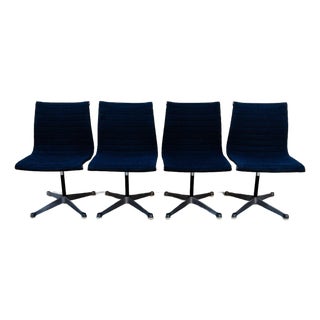 Early Herman Miller Eames Aluminum Group Side Chairs For Sale