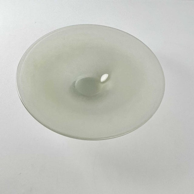 Material Murano glass Dimensions Diameter: 24 cm, Height: 6 cm Origin Italy, Venice, Murano Dating approx. 1970