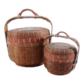 Early 1900s Pair of Double Happiness Antique Asian Chinese Lidded Wicker Wedding Baskets With Blue and Red Accents For Sale