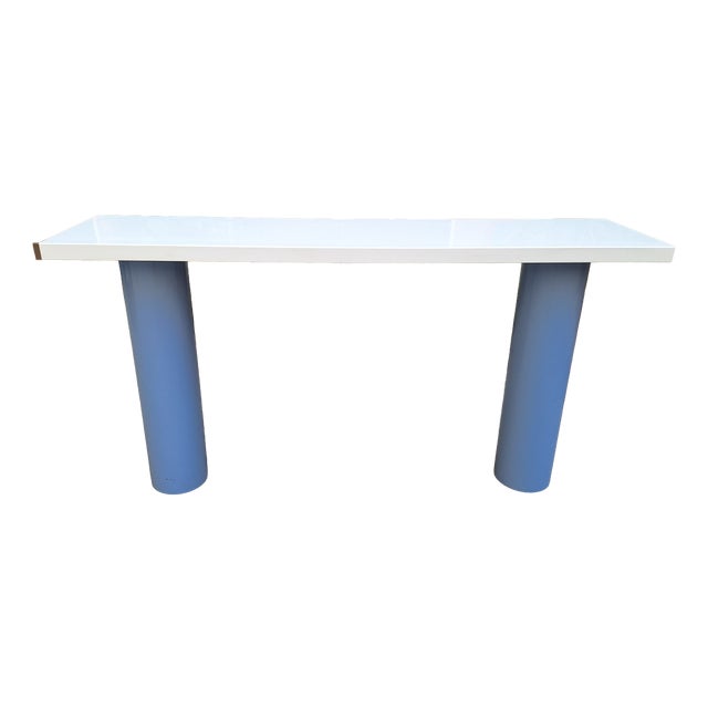 Console in White Lacquer with Cylindrical Plastic Legs by Tresoldi Salvati, 1980s For Sale