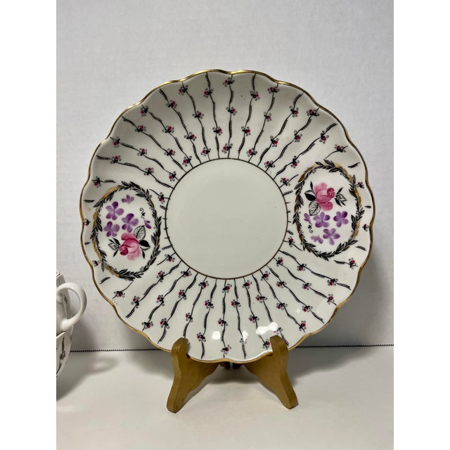 1960s Ussr Period Lomonosov Floral Pattern 22kt Gold Trim Porcelain Tea Set- 22 Pieces For Sale - Image 9 of 9