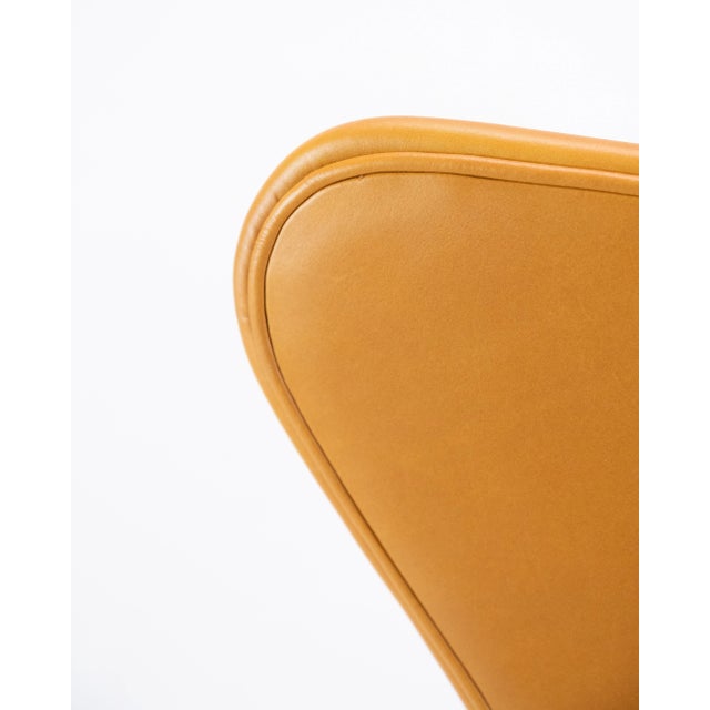 Model 3107 Chairs by Arne Jacobsen, Set of 4 For Sale - Image 9 of 15