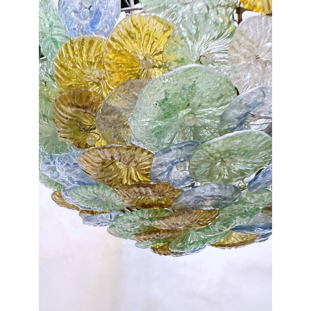 1930s Vintage Italian Tole Chandelier With Murano Glass Flowers For Sale - Image 5 of 9