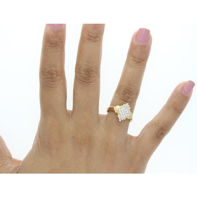 ♥ Product Summary ♥ Main Stone: Diamond Approx. Diamond Carat Weight: .50cttw Diamond Color: G Diamond Clarity: VS2...