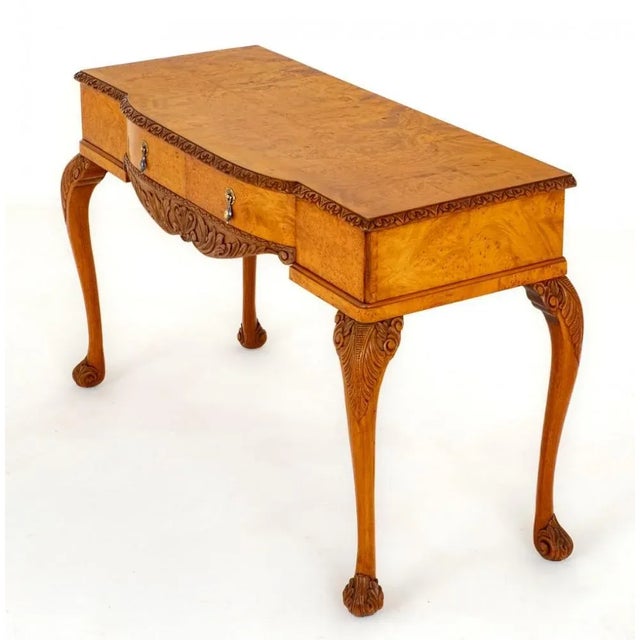Here we Have a Quality Queen Anne Style Walnut Side Table. Circa 1930 Raised Upon Cabriole Legs with Carved Knees and...