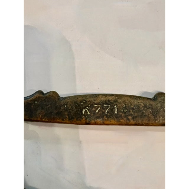 1950s Vintage Keeler Brass Co Antiqued Brass Drop Bail Pull With Round Rosettes & 2 Drop Ring Pulls With Rosettes - 9 Piece Set For Sale - Image 5 of 8