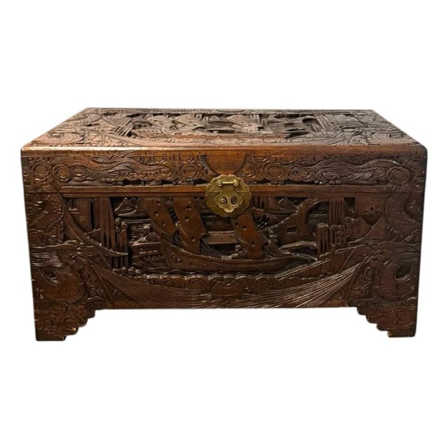 1960s Large Vintage Carved Oriental Camphor Wooden Chest - Mid Century Modern For Sale