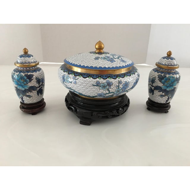 1950s 1950s Cloisonn Ginger Jars and Lidded Bowl - Set of 3 For Sale - Image 5 of 13