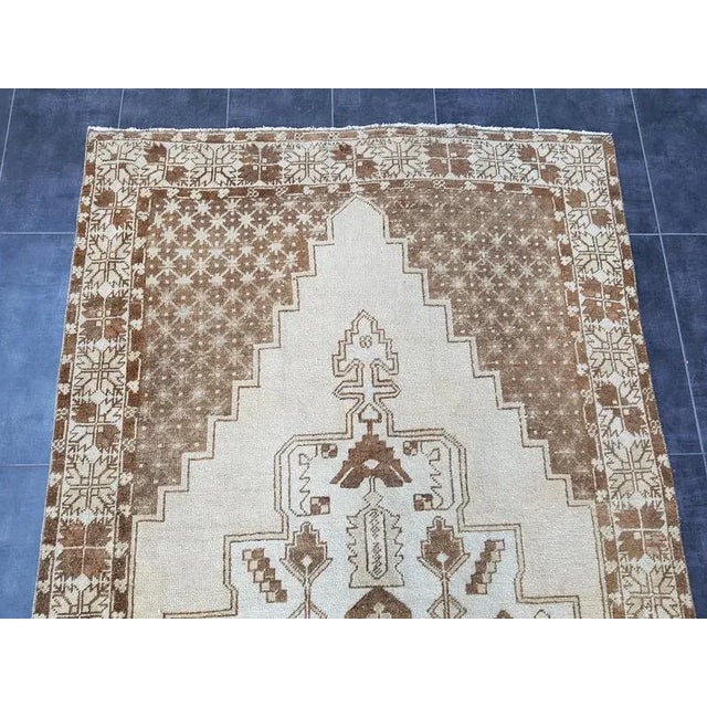 Turkish Vintage Turkish Area Wool Rug- 4′11″ × 10′2″ For Sale - Image 3 of 11