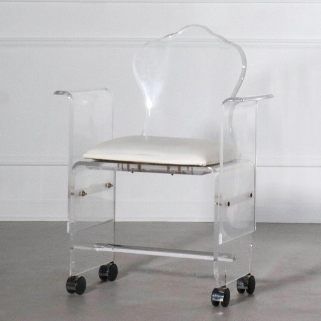 Charles Hollis Jones Sculptural Lucite Side or Vanity Armchair on Wheels For Sale - Image 4 of 10