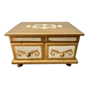 Vintage Florentine Gilt Wind-Up Musical Jewelry Box