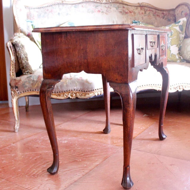 Wood George II Period Inlaid Walnut Lowboy Side Table, 18th Century For Sale - Image 7 of 12