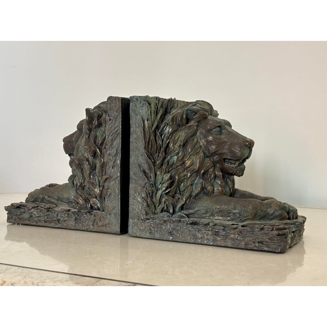 Traditional Vintage Pair of Lion Bookends With Bronze Appearance For Sale - Image 3 of 7
