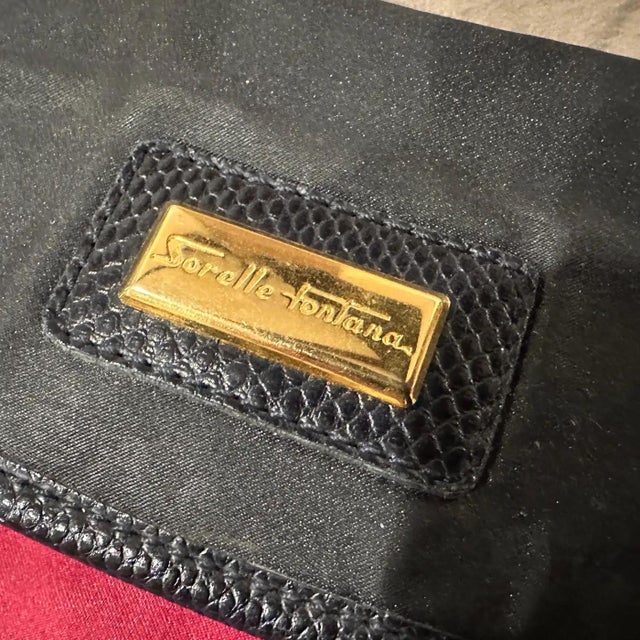 Textile Elegant 1960s Vintage Sorelle Fontana Silk and Leather Evening Clutch For Sale - Image 7 of 12