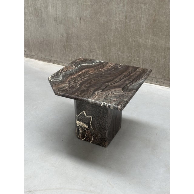 Meet this exquisite Mid-Century style Cipollino Ondulato marble side table from the 1980s. This piece combines organic...