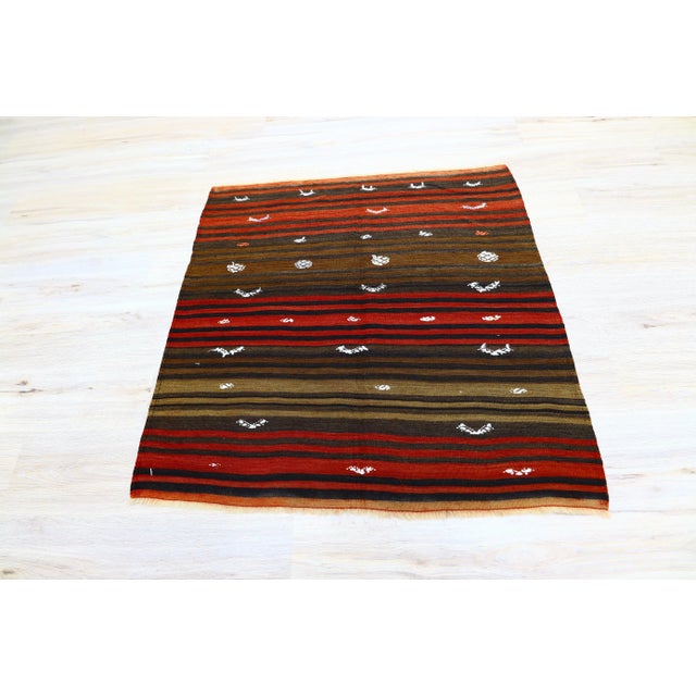 1960s Southwestern Style Wool Hand Knotted Kilim Rug For Sale - Image 13 of 13