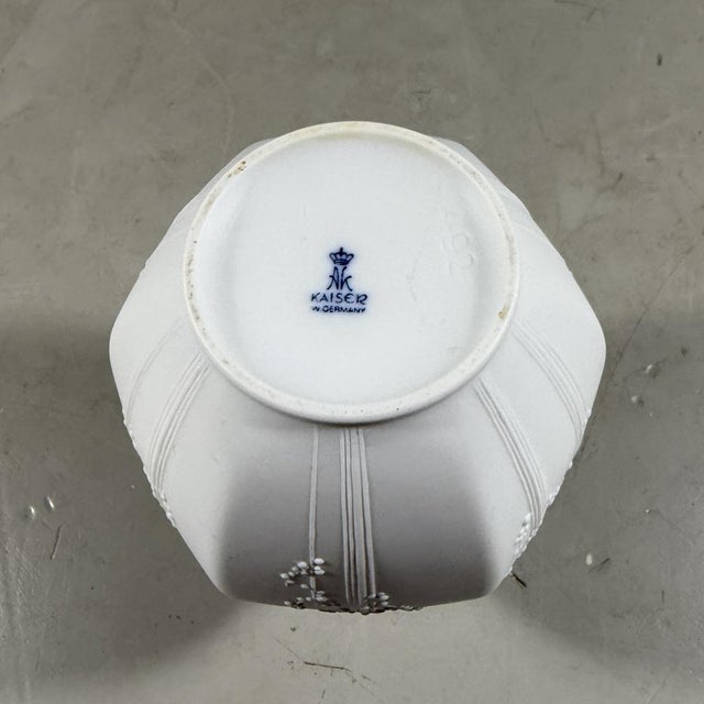 White White Bisque Porcelain Vase from AK Kaiser, 1960s For Sale - Image 8 of 12