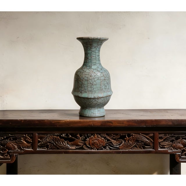"W-11cm,H-22.5cm Experience the beauty and elegance of Chinese history with our Chinese Vintage Porcelain Handcrafted with...