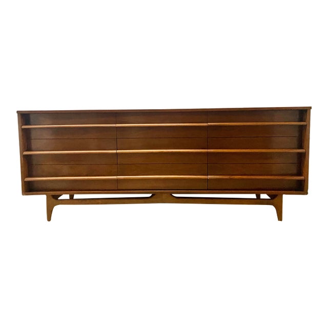 1970s Young Manufacturing Style Mid Century Lowboy Dresser . For Sale