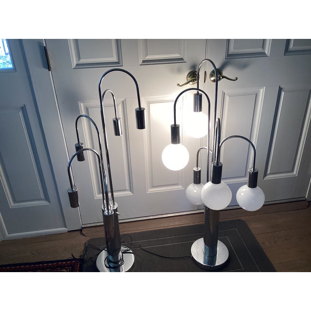 1970s Modern Sonneman Style Pair of Midcentury Modern Chrome Waterfall Style Table Lamps - a Pair For Sale - Image 16 of 16