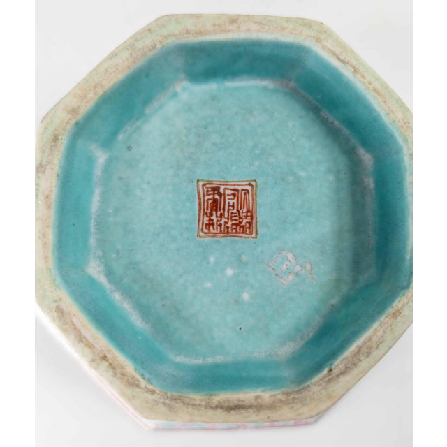 19th Century Chinese Turquoise and Famille Rose Octagonal Bowl With Cranes, Tongzhi Period For Sale - Image 13 of 15
