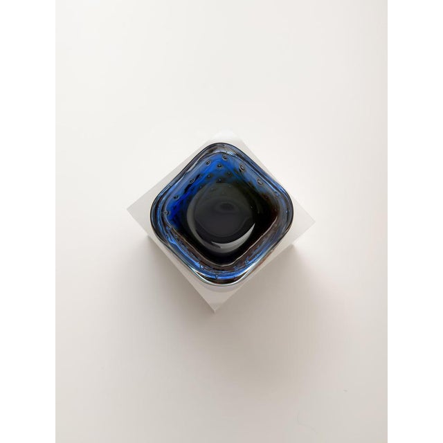 Vintage Murano Glass Bowl in Blue Amber from Fratelli Toso, Italy, 1960s For Sale - Image 4 of 10