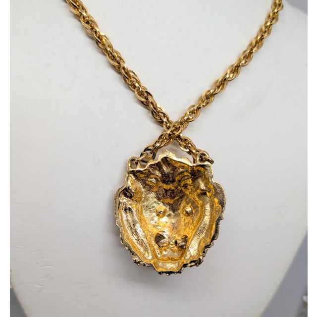 Vintage 1970s Signed Accessocraft Goldtone Lion Doorknocker With Rhinestone Eyes Pendant Necklace For Sale - Image 9 of 9